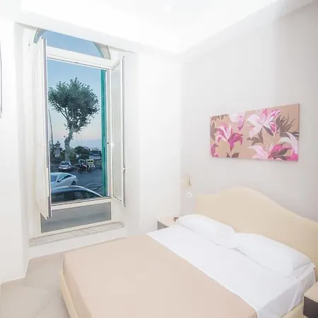 Lungomare Bed & Breakfast Naples